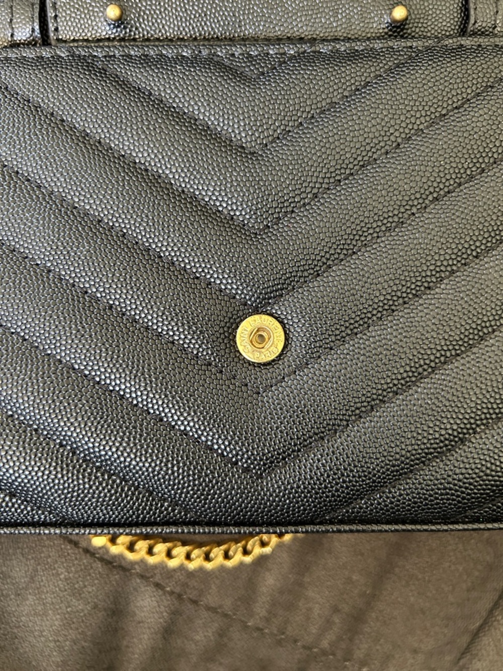 Saint Laurent Black Quilted Crossbody with Gold Chain - Picture 6 of 15